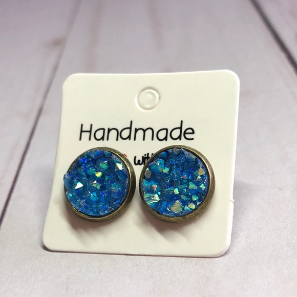 AB Blue Crystal Chunky Druzy Stud Earrings! - Picture 11 of 16